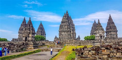  De Tempel van Prambanan: Een Byzantijnse Parel Verstopt in Java!