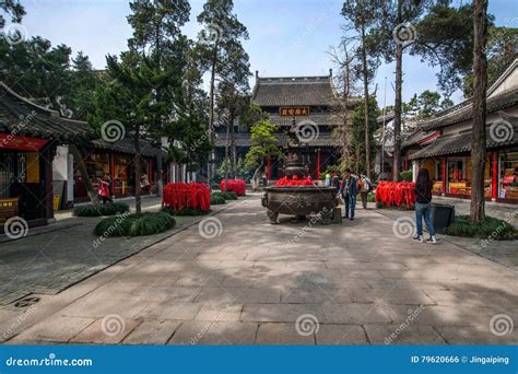  De Daming Tempel: Een Oase van Rust en Cultureel Erfgoed in Weinan!